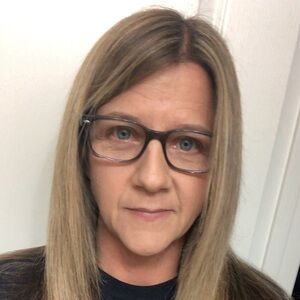 Meet your Posher, Laurie